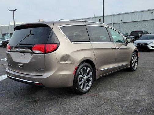 2018 Chrysler Pacifica Limited