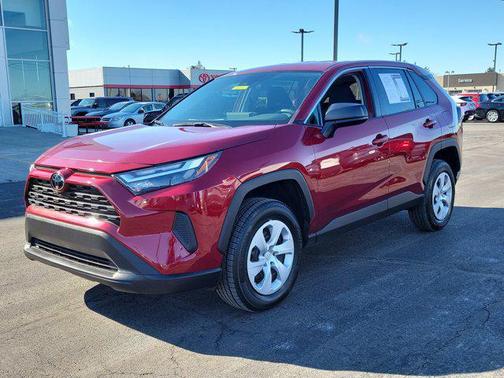 2024 Toyota RAV4 LE