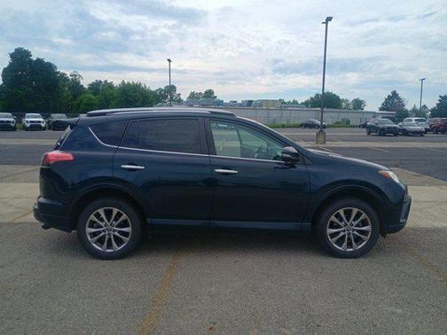 2017 Toyota RAV4 Platinum