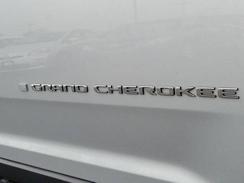 2021 Jeep Grand Cherokee L Laredo