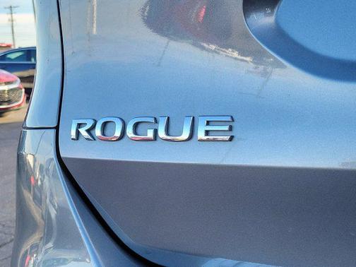 2015 Nissan Rogue S