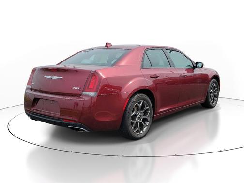 2018 Chrysler 300 S