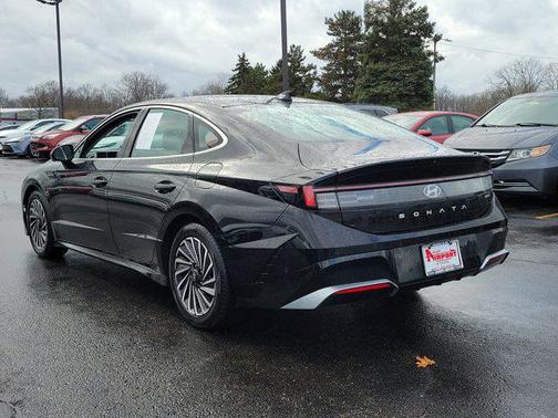 2024 Hyundai SONATA Hybrid Limited