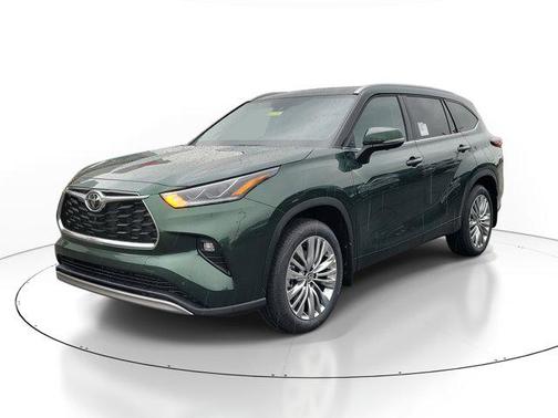 2025 Toyota Highlander Platinum