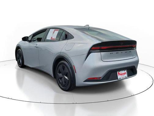 2025 Toyota Prius LE