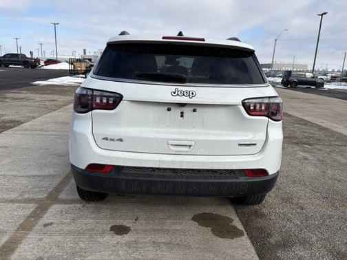 2023 Jeep Compass Latitude Lux