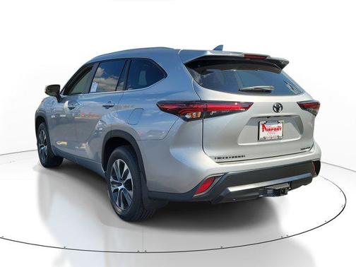 2025 Toyota Highlander XLE