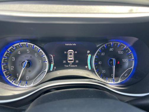 2023 Chrysler Pacifica Touring-L