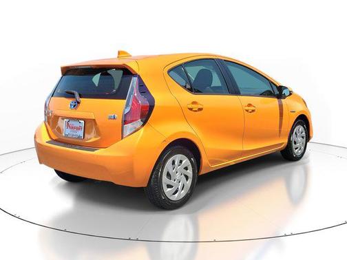2016 Toyota Prius c Two