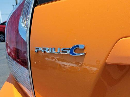 2016 Toyota Prius c Two