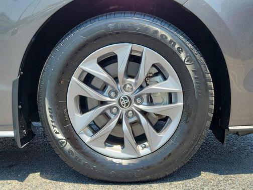 2023 Toyota Sienna XLE 7 Passenger