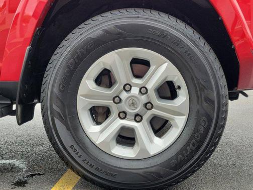 2024 Toyota 4Runner SR5
