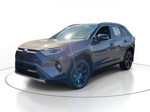 2020 Toyota RAV4 Hybrid SE