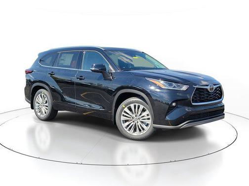 2025 Toyota Highlander Platinum