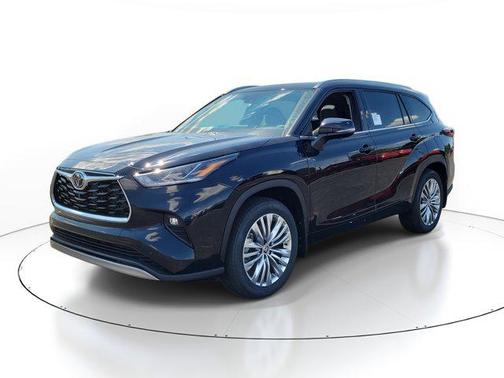 2025 Toyota Highlander Platinum