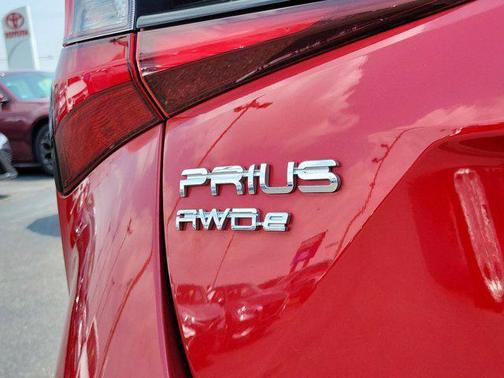 2022 Toyota Prius XLE