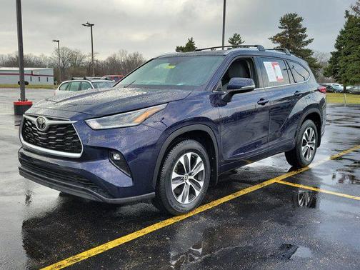 2021 Toyota Highlander XLE