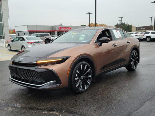 2023 Toyota Crown Platinum