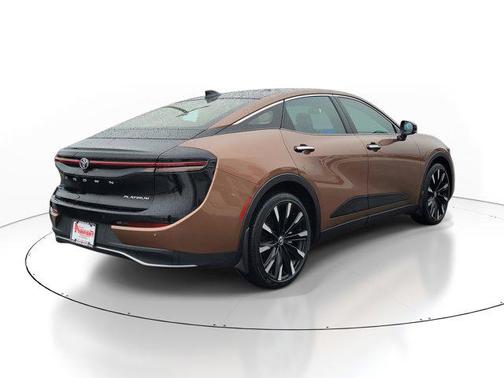 2023 Toyota Crown Platinum