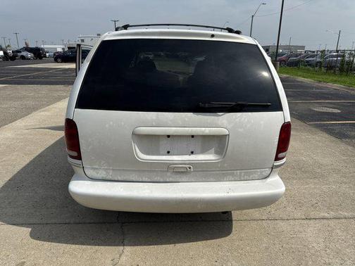 1997 Chrysler Town & Country LXi