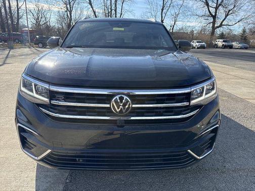 2023 Volkswagen Atlas Cross Sport 3.6L V6 SEL Premium R-Line