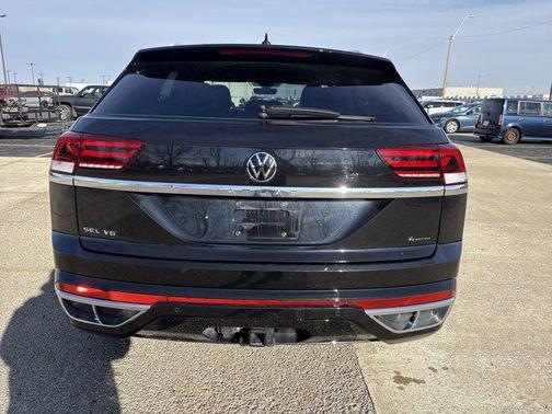 2023 Volkswagen Atlas Cross Sport 3.6L V6 SEL Premium R-Line