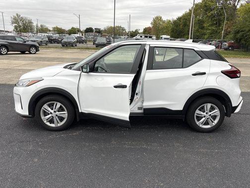 2024 Nissan Kicks S