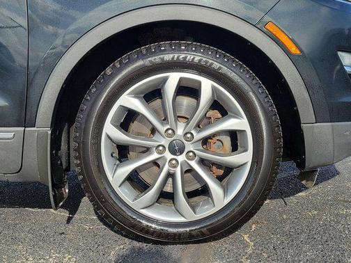 2015 Lincoln MKC Base