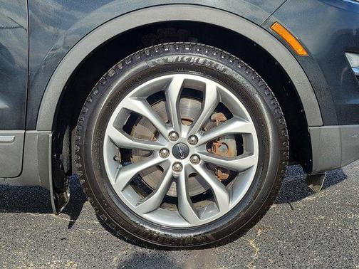 2015 Lincoln MKC Base