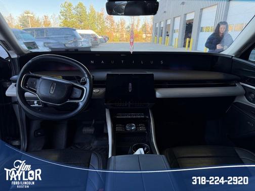 2024 Lincoln Nautilus Reserve