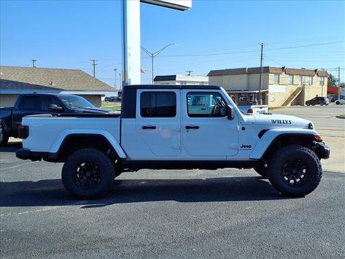 2025 Jeep Gladiator Willys