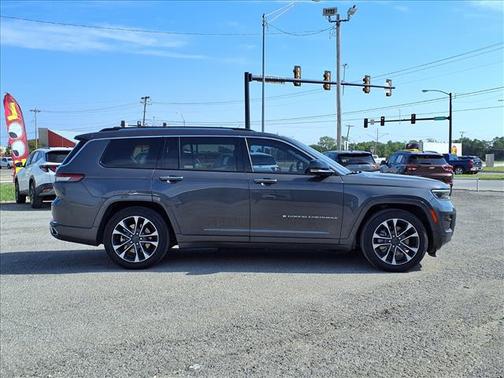 Baltic Gray Metallic Clearcoat 2022 Jeep Grand Cherokee L Overland