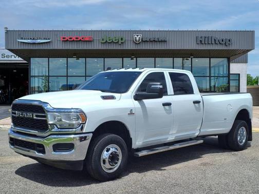 2024 RAM 3500 Tradesman Crew Cab 4x4 8' Box