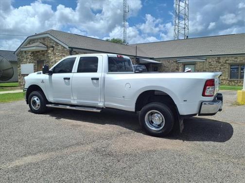 2024 RAM 3500 Tradesman Crew Cab 4x4 8' Box