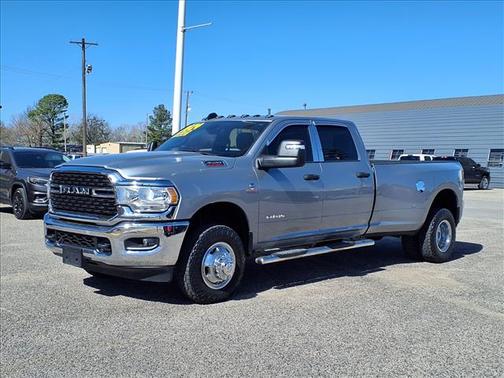 2024 RAM 3500 Big Horn Crew Cab 4x4 8' Box