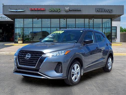 Gun Metallic 2025 Nissan Kicks S