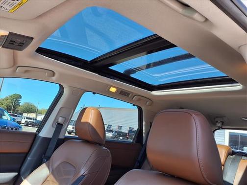 2024 Nissan Pathfinder Platinum FWD