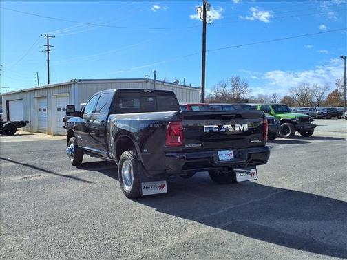 2026 RAM 3500 Laramie Crew Cab 4x4 8' Box