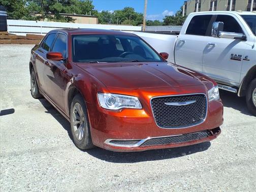 2021 Chrysler 300 Touring