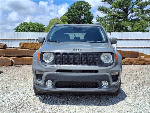 Sting-Gray Clearcoat 2020 Jeep Renegade Latitude