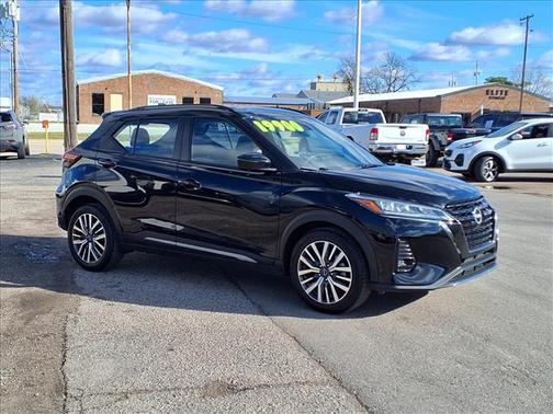 2024 Nissan Kicks SR