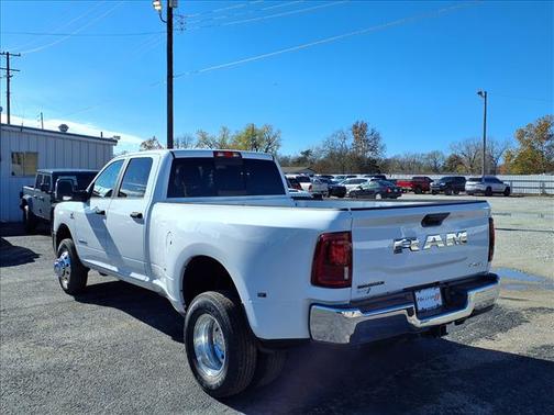 2026 RAM 3500 Big Horn Crew Cab 4x4 8' Box