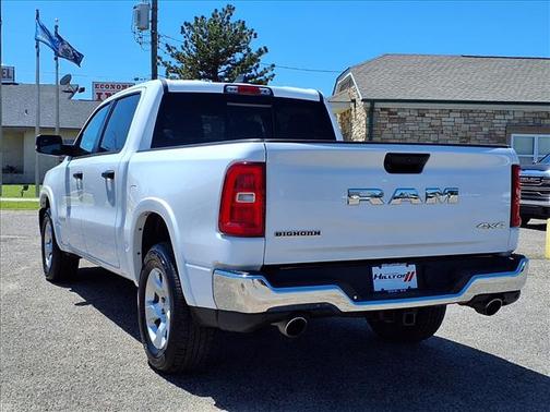 Bright White Clearcoat 2025 RAM 1500 Big Horn/Lone Star