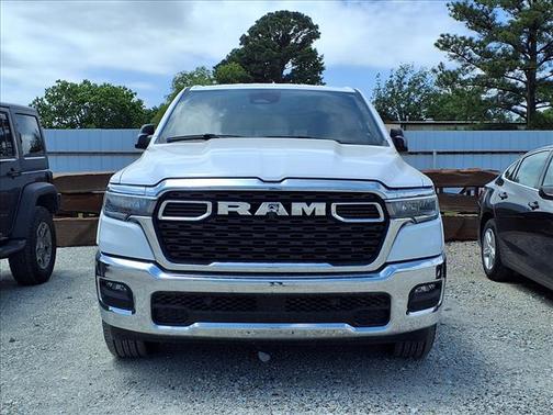 Bright White Clearcoat 2025 RAM 1500 Big Horn/Lone Star