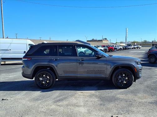 2025 Jeep Grand Cherokee Altitude