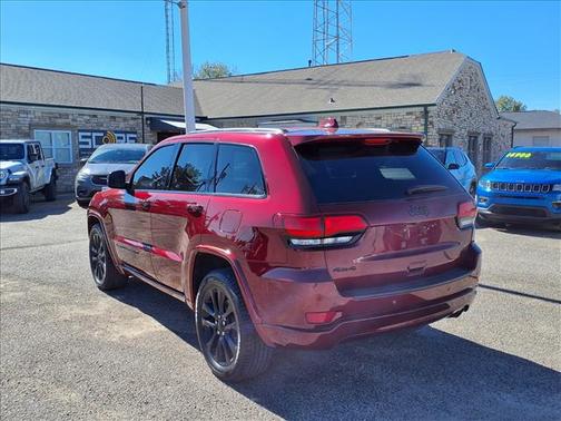 2022 Jeep Grand Cherokee Laredo