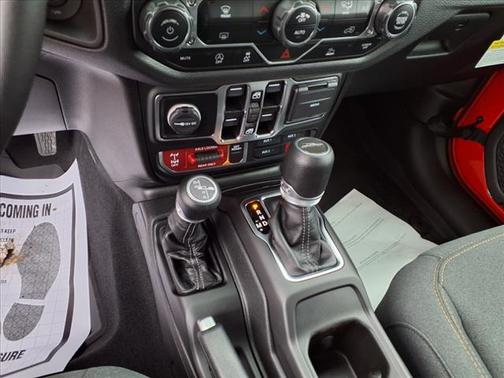 2025 Jeep Gladiator Willys