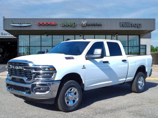 2025 RAM 2500 Tradesman Crew Cab 4x4 6'4' Box