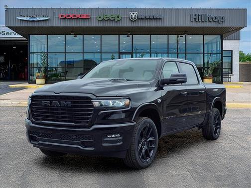 Diamond Black Crystal Pearlcoat 2026 RAM 1500 Laramie