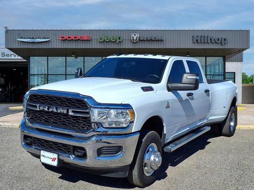 2024 RAM 3500 Tradesman Crew Cab 4x4 8' Box